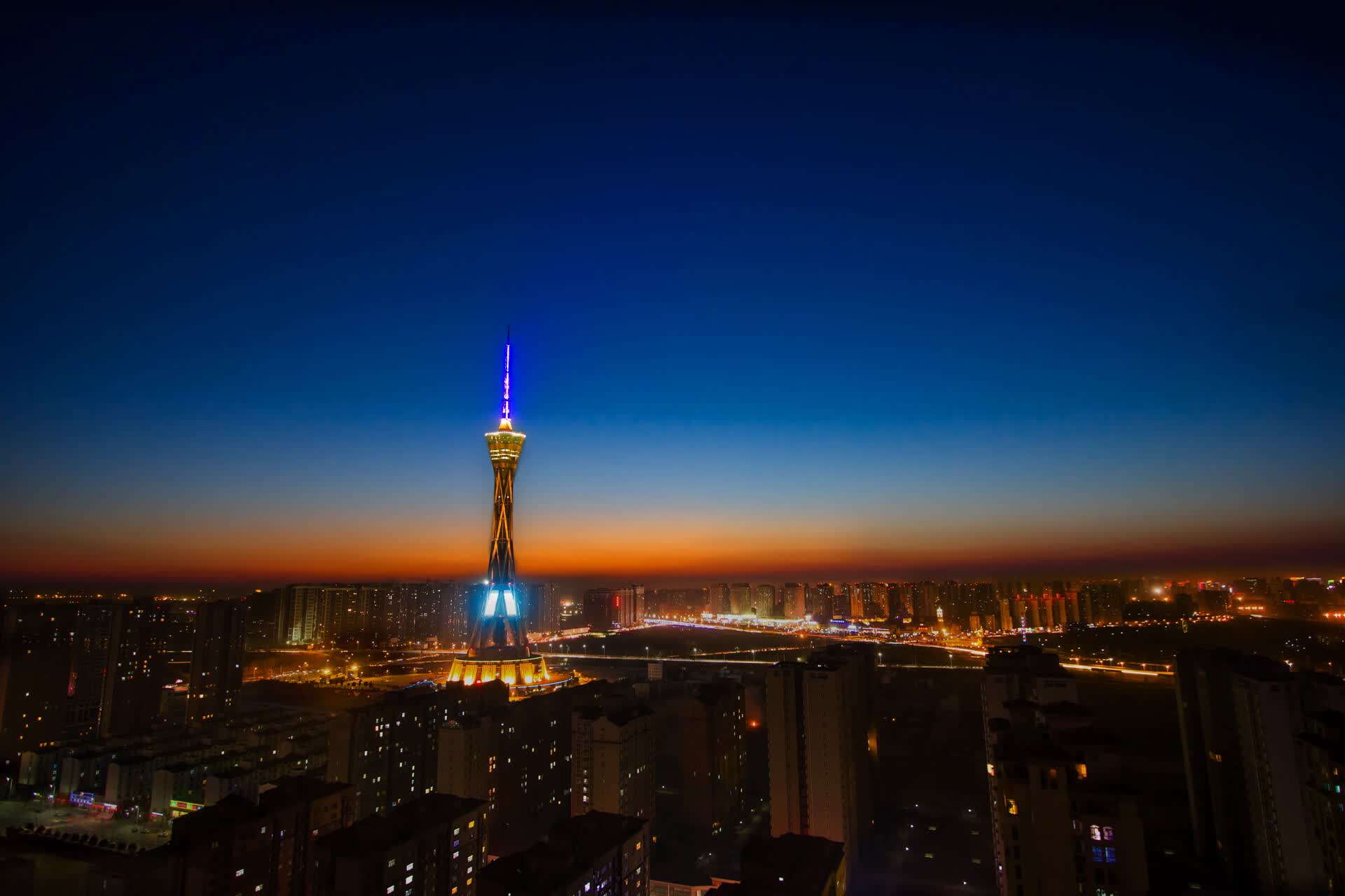 世界举重青年联赛教练员国际培训班第二期开班，世界举重冠军视频